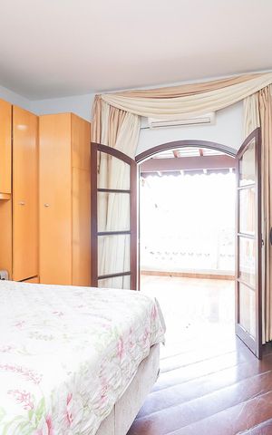 Casa à venda com 315m², 3 quartos e 3 vagasQuarto 1 - Suíte