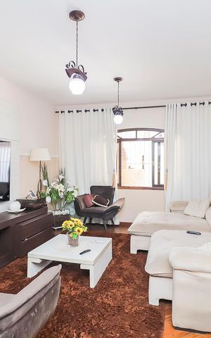 Casa à venda com 315m², 3 quartos e 3 vagasSala 