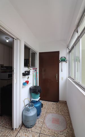 Apartamento à venda com 74m², 2 quartos e 1 vagaÁrea de Serviço
