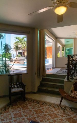 Apartamento à venda com 350m², 5 quartos e 2 vagas Apartamento à venda com 350m², 5 quartos e 2 vagasSala