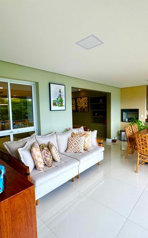 Apartamento à venda com 159m², 3 quartos e 3 vagas Apartamento à venda com 159m², 3 quartos e 3 vagasVaranda gourmet