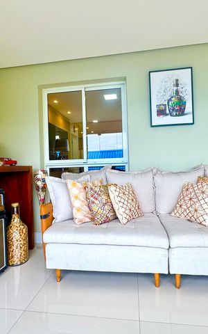 Apartamento à venda com 159m², 3 quartos e 3 vagas Apartamento à venda com 159m², 3 quartos e 3 vagasVaranda gourmet