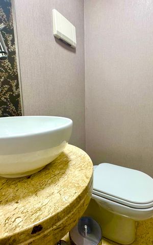 Apartamento à venda com 159m², 3 quartos e 3 vagas Apartamento à venda com 159m², 3 quartos e 3 vagasBanheiro 2