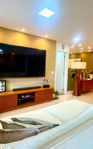 Apartamento à venda com 159m², 3 quartos e 3 vagas Apartamento à venda com 159m², 3 quartos e 3 vagasSala