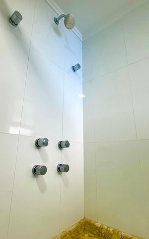 Apartamento à venda com 159m², 3 quartos e 3 vagas Apartamento à venda com 159m², 3 quartos e 3 vagasSuite quarto 3