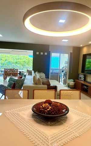 Apartamento à venda com 159m², 3 quartos e 3 vagas Apartamento à venda com 159m², 3 quartos e 3 vagasSala de Jantar