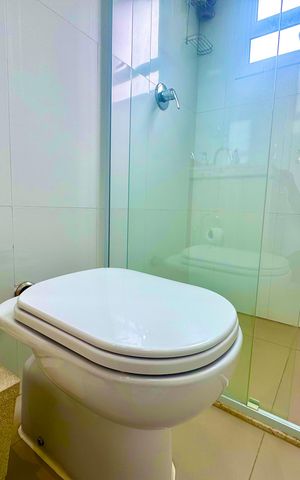 Apartamento à venda com 159m², 3 quartos e 3 vagas Apartamento à venda com 159m², 3 quartos e 3 vagasBanheiro 1