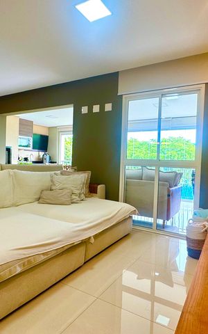 Apartamento à venda com 159m², 3 quartos e 3 vagas Apartamento à venda com 159m², 3 quartos e 3 vagasSala