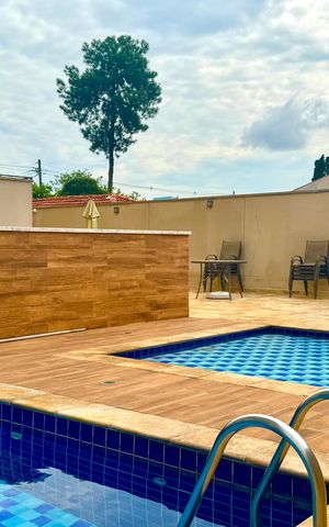 Apartamento à venda com 159m², 3 quartos e 3 vagas Apartamento à venda com 159m², 3 quartos e 3 vagasÁrea comum - Piscina