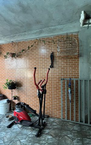 Casa à venda com 210m², 4 quartos e 1 vagaÁrea de Serviço