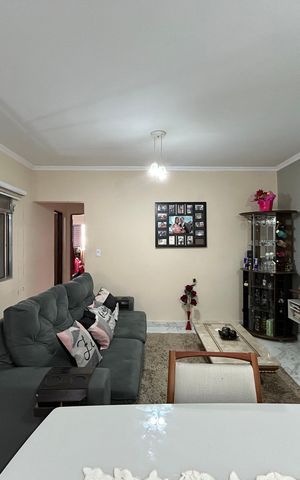 Casa à venda com 210m², 4 quartos e 1 vagaSala