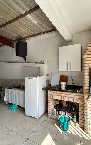 Casa à venda com 210m², 4 quartos e 1 vagaSalão de Festas e Churrasqueira
