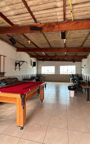 Casa à venda com 210m², 4 quartos e 1 vagaSalão de Festas e Churrasqueira
