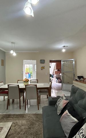 Casa à venda com 210m², 4 quartos e 1 vagaSala