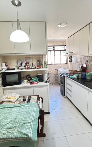 Apartamento à venda com 110m², 3 quartos e 2 vagasCozinha