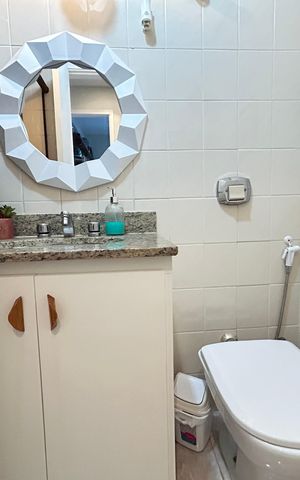 Apartamento à venda com 110m², 3 quartos e 2 vagasBanheiro social
