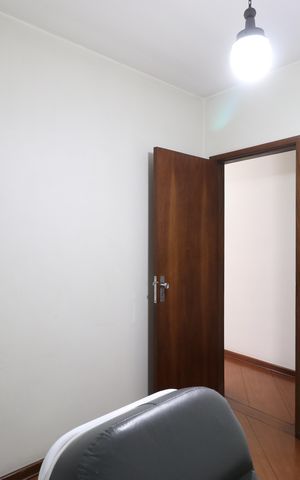 Casa à venda com 180m², 3 quartos e 2 vagasQuarto