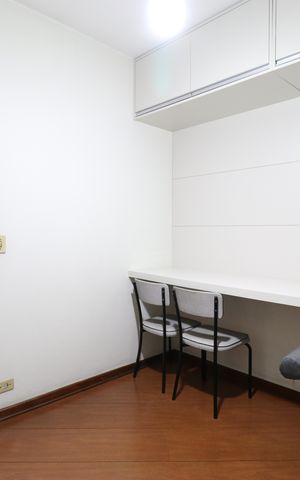 Casa à venda com 180m², 3 quartos e 2 vagasQuarto