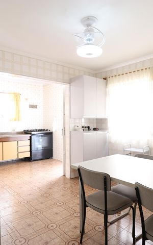 Casa à venda com 180m², 3 quartos e 2 vagasCozinha