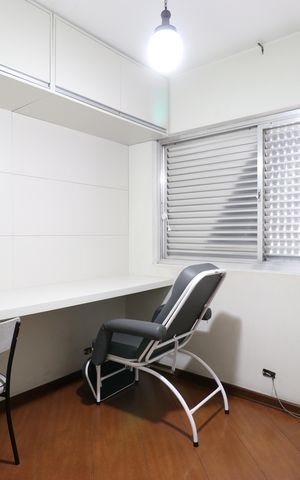 Casa à venda com 180m², 3 quartos e 2 vagasQuarto