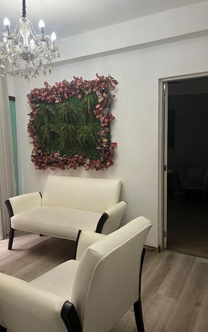 Casa à venda com 195m², 4 quartos e 3 vagas Casa à venda com 195m², 4 quartos e 3 vagasSala
