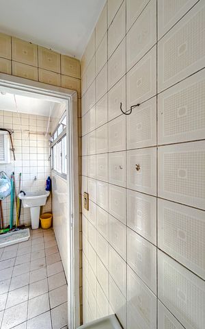 Apartamento à venda com 74m², 2 quartos e 1 vagaBanheiro de serviço