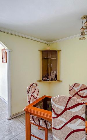 Apartamento à venda com 74m², 2 quartos e 1 vagaSala de Jantar
