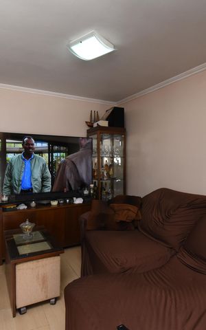 Casa de condomínio à venda com 86m², 3 quartos e 2 vagasSala