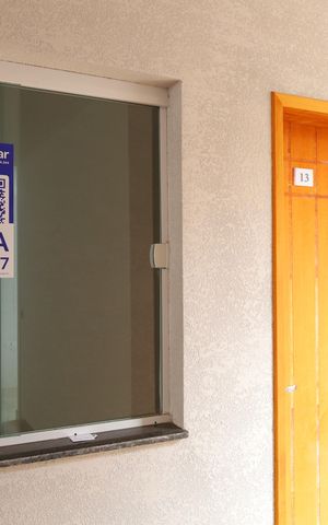 Apartamento para alugar com 32m², 1 quarto e sem vagaPlaca instalada na janela do imóvel - Código da placa:  JHAR-470