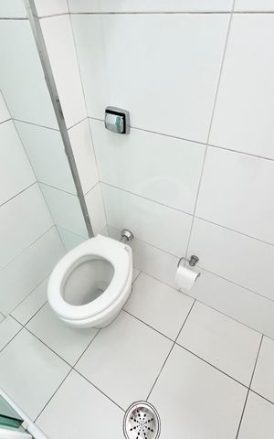 Apartamento à venda com 94m², 2 quartos e 1 vaga Apartamento à venda com 94m², 2 quartos e 1 vagaBanheiro