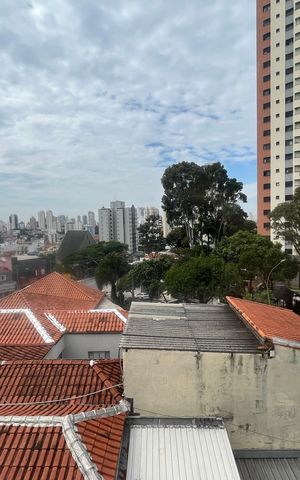 Apartamento à venda com 94m², 2 quartos e 1 vaga Apartamento à venda com 94m², 2 quartos e 1 vagaÁrea de Serviço Vista