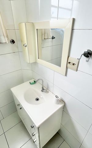 Apartamento à venda com 94m², 2 quartos e 1 vaga Apartamento à venda com 94m², 2 quartos e 1 vagaBanheiro