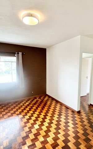 Apartamento à venda com 94m², 2 quartos e 1 vaga Apartamento à venda com 94m², 2 quartos e 1 vagaSala