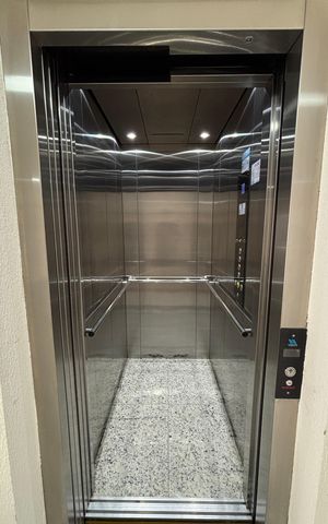 Apartamento à venda com 119m², 2 quartos e 1 vaga Apartamento à venda com 119m², 2 quartos e 1 vagaElevador