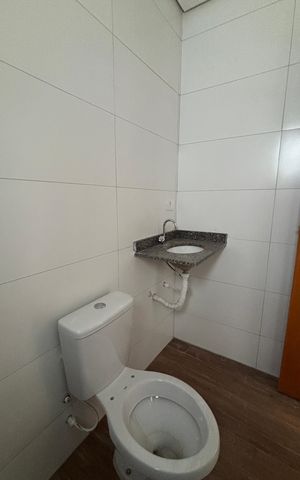 Apartamento à venda com 69m², 3 quartos e 2 vagas Apartamento à venda com 69m², 3 quartos e 2 vagasBanheiro da Suíte