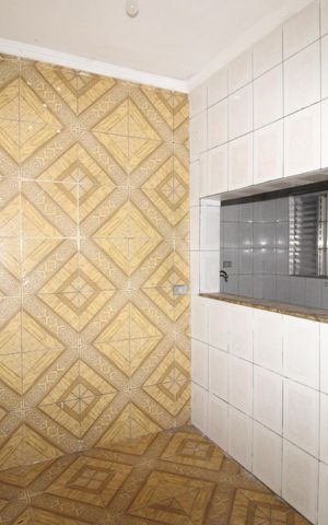 Casa para alugar com 120m², 2 quartos e sem vagaCorredor interno