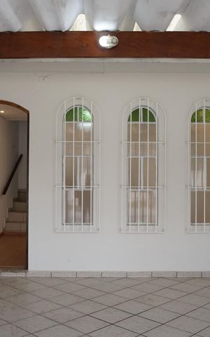Casa à venda com 90m², 2 quartos e 1 vagaGaragem