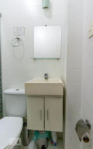 Apartamento à venda com 24m², 1 quarto e sem vaga Apartamento à venda com 24m², 1 quarto e sem vagaBanheiro