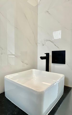 Apartamento para alugar com 49m², 1 quarto e sem vaga Apartamento para alugar com 49m², 1 quarto e sem vagaBanheiro da Suíte