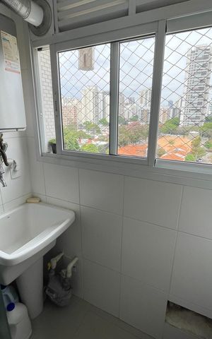 Apartamento à venda com 90m², 2 quartos e 2 vagasÁrea de serviço