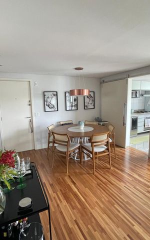 Apartamento à venda com 90m², 2 quartos e 2 vagasSala