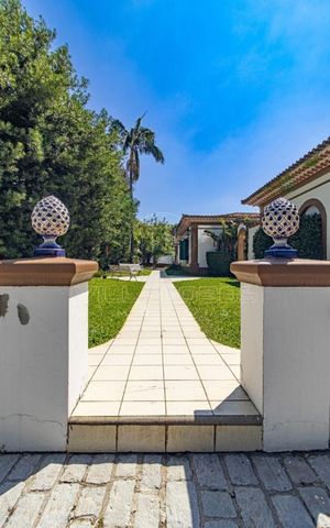 Casa à venda com 460m², 4 quartos e 3 vagas