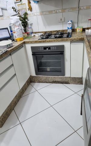 Casa à venda com 226m², 3 quartos e 2 vagas Casa à venda com 226m², 3 quartos e 2 vagasCozinha