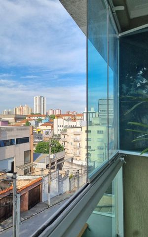 Casa à venda com 226m², 3 quartos e 2 vagas Casa à venda com 226m², 3 quartos e 2 vagasVaranda