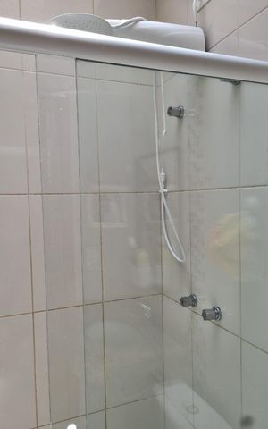 Casa à venda com 226m², 3 quartos e 2 vagas Casa à venda com 226m², 3 quartos e 2 vagasBanheiro