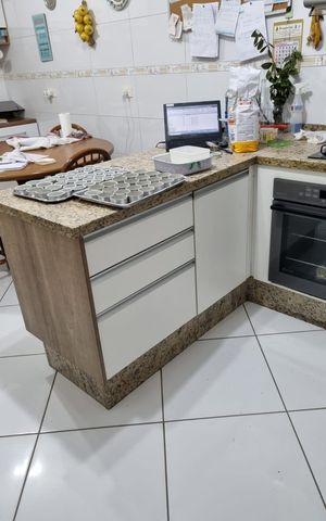 Casa à venda com 226m², 3 quartos e 2 vagas Casa à venda com 226m², 3 quartos e 2 vagasCozinha