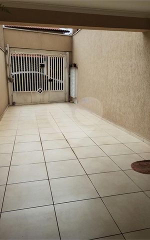 Casa à venda com 116m², 2 quartos e 2 vagas