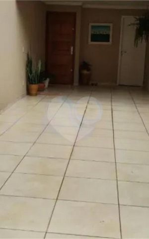 Casa à venda com 116m², 2 quartos e 2 vagas