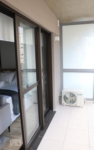 Apartamento à venda com 30m², 1 quarto e sem vaga Apartamento à venda com 30m², 1 quarto e sem vagaSala/Quarto