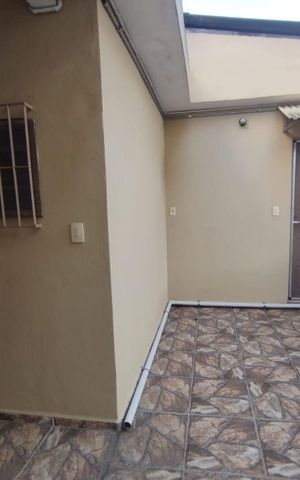 Casa à venda com 132m², 3 quartos e 2 vagasÁrea externa
